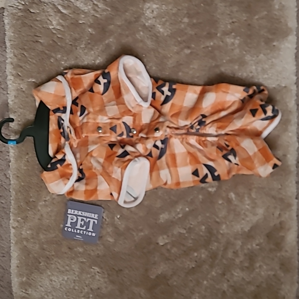 BRAN-NEW BERKSHIRE PET COLLECTION